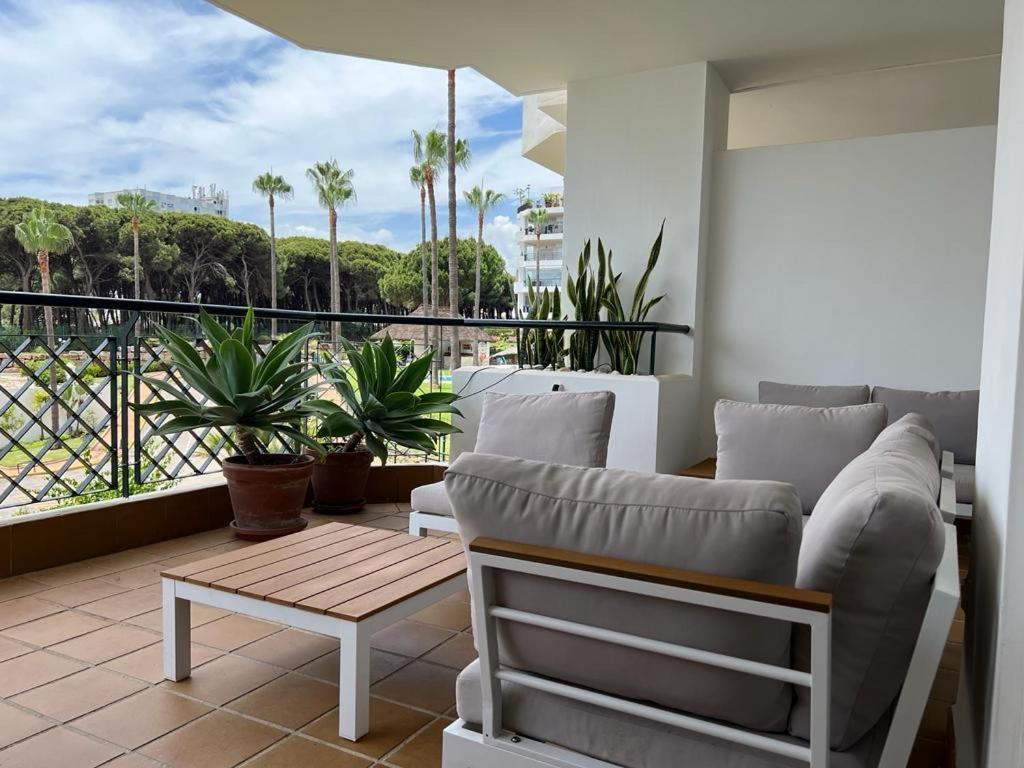 Family Complex Mi Capricho 1, Sea View Apartment Sitio de Calahonda Bagian luar foto