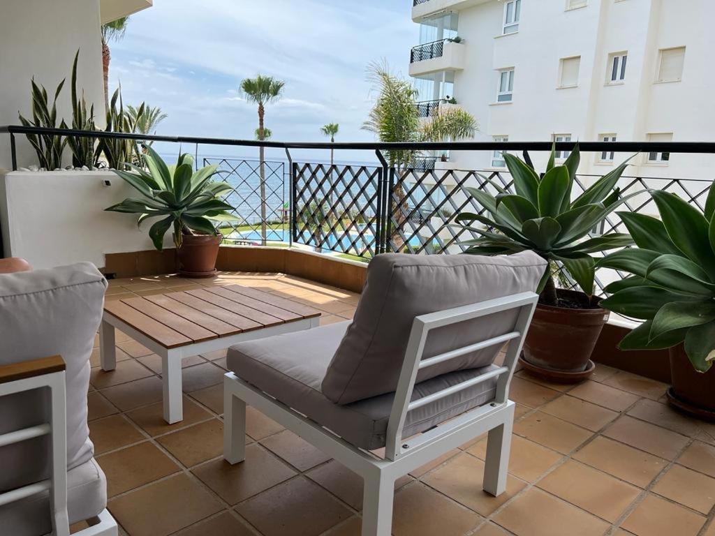Family Complex Mi Capricho 1, Sea View Apartment Sitio de Calahonda Bagian luar foto